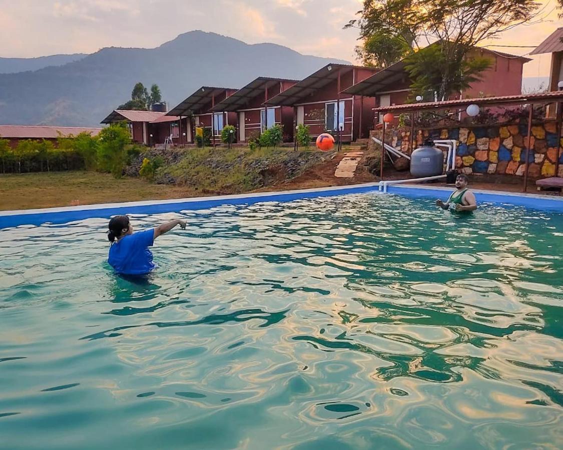 Mysticstays Resort Wai Eksteriør bilde