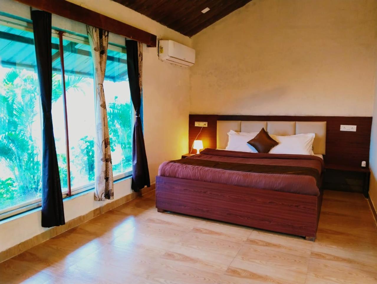 Mysticstays Resort Wai Eksteriør bilde